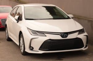 Toyota Corolla і Camry: чому ці два авто — вічна ставка на вторинному ринку