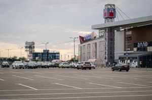 Квітень притис ринок: угод зі вживаними авто в Україні стало менше, але Passat тримає трон
